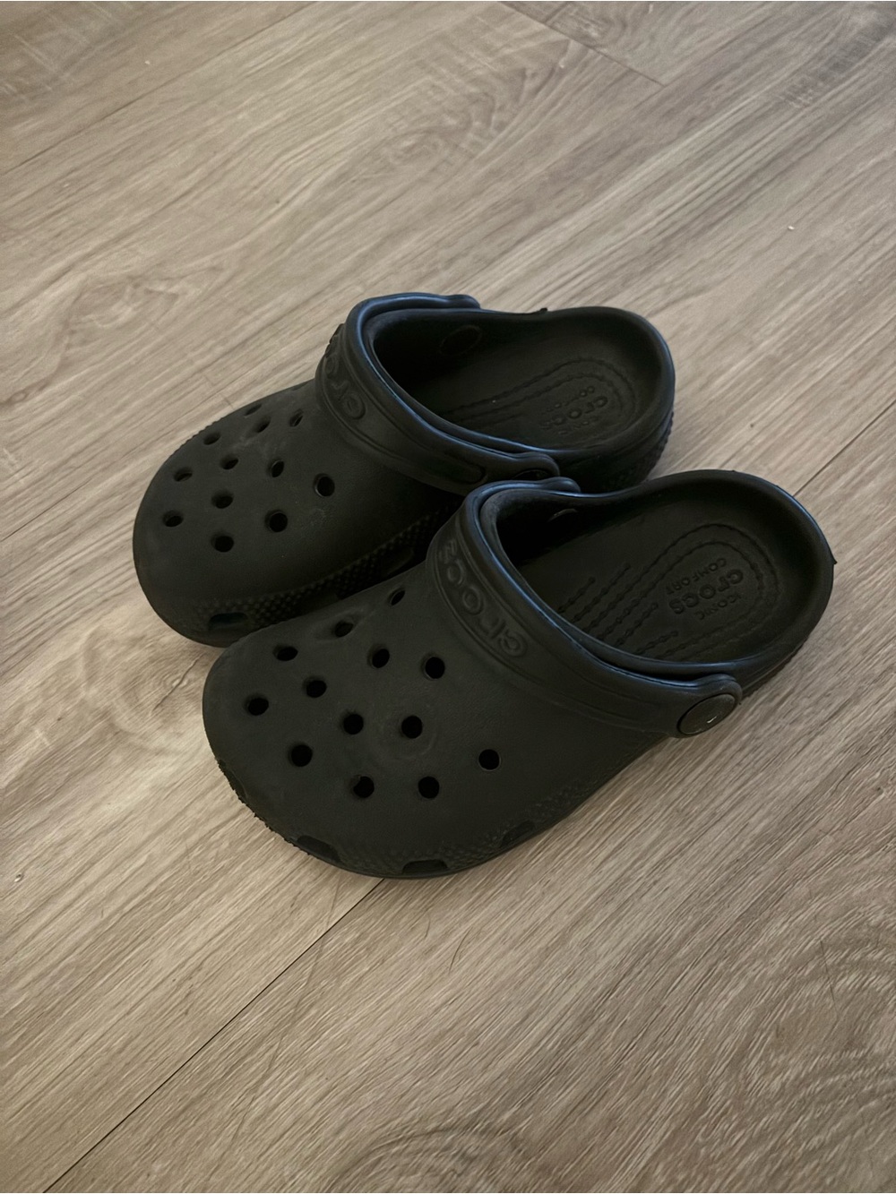 Crocs Kids Black Clog Shoes with Back Strap 9c guc